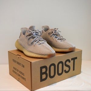 Authentic Yeezy boost 350 V2 size 8 color sesame